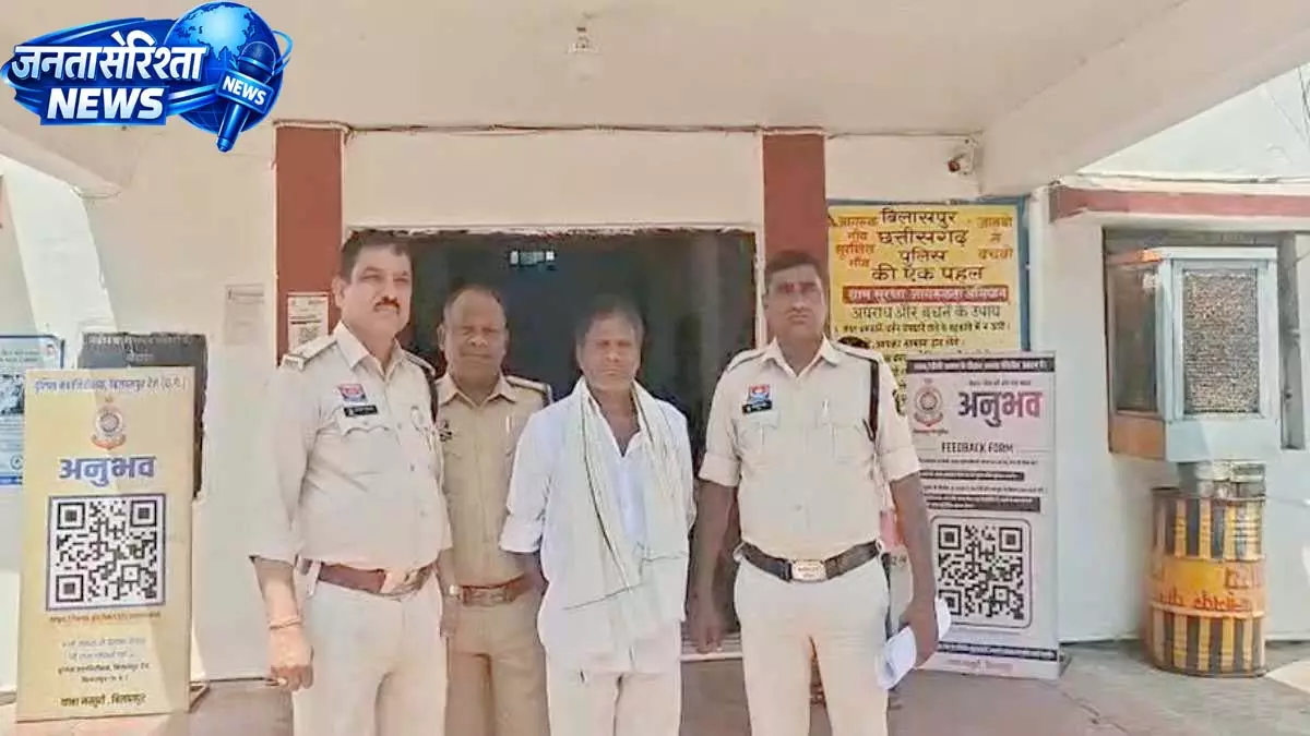 CG BREAKING: पत्नी की कुल्हाड़ी से हत्या, चरित्र शंका में पति गिरफ्तार CG BREAKING: पत्नी की कुल्हाड़ी से हत्या, चरित्र शंका में पति गिरफ्तार