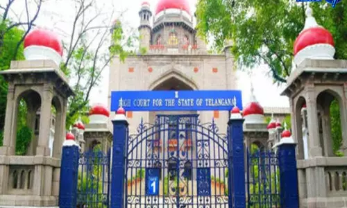 Telangana HC ने KCR और हरीश राव के खिलाफ घोष पैनल की जांच खारिज की, कार्रवाई पर रोक लगाई