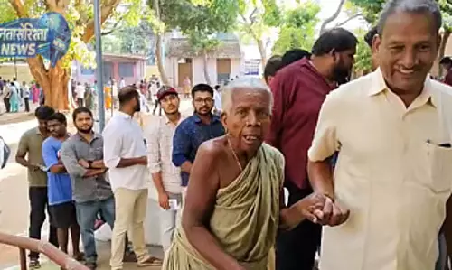 Tirupur जिले में 2,822 पोलिंग स्टेशनों पर वोटिंग तेज़