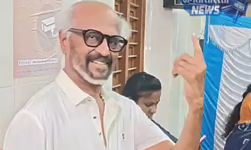 सभी को वोट देना चाहिए : Voting के बाद रजनीकांत की अपील सभी को वोट देना चाहिए : Voting के बाद रजनीकांत की अपील