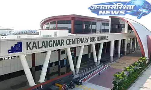 Tamil Nadu: केलाम्बक्कम में बसों की कमी से लोग परेशान Tamil Nadu: केलाम्बक्कम में बसों की कमी से लोग परेशान