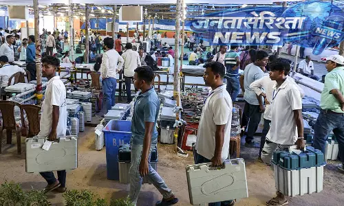 Bengal चुनाव के पहले चरण में 152 विधानसभा सीटों के लिए मतदान जारी