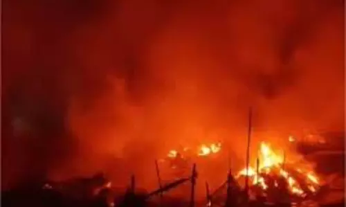 Jaipur: इलेक्ट्रॉनिक यूनिट में आग, लाखों का नुकसान Jaipur: इलेक्ट्रॉनिक यूनिट में आग, लाखों का नुकसान