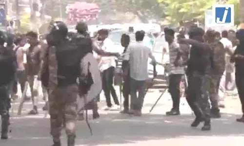 Vidhan Sabha Chunav: बंगाल में 11 बजे तक मतदान प्रतिशत 41 फीसदी के पार पहुंचा, तमिलनाडु में 37.56 % मत पड़े...भयंकर बवाल का VIDEO देखें Vidhan Sabha Chunav: बंगाल में 11 बजे तक मतदान प्रतिशत 41 फीसदी के पार पहुंचा, तमिलनाडु में 37.56 % मत पड़े...भयंकर बवाल का VIDEO देखें