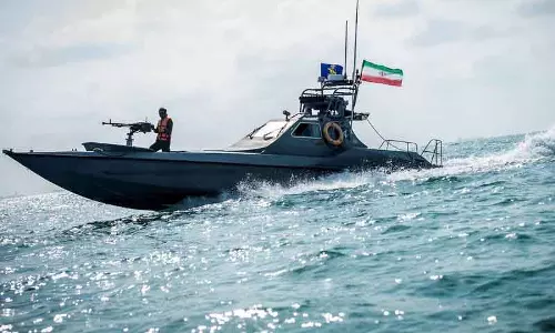 Iran ने IRGC द्वारा जहाजों पर कब्जे का वीडियो जारी किया
