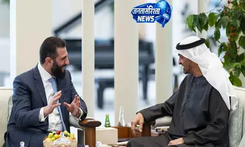 UAE और Syrian के राष्ट्रपतियों ने द्विपक्षीय संबंधों और क्षेत्रीय विकास पर चर्चा की UAE और Syrian के राष्ट्रपतियों ने द्विपक्षीय संबंधों और क्षेत्रीय विकास पर चर्चा की