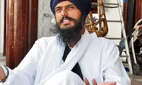 Akali Dal ने पुलिस की अमृतपाल सिंह गिरफ्तारी कोशिश की निंदा की Akali Dal ने पुलिस की अमृतपाल सिंह गिरफ्तारी कोशिश की निंदा की