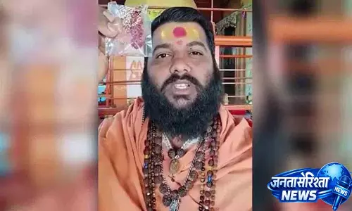 Nashik के बाबा ‘भोंदू बाबा’ पर रेप का केस, कहा- दिव्य शक्ति Nashik के बाबा ‘भोंदू बाबा’ पर रेप का केस, कहा- दिव्य शक्ति