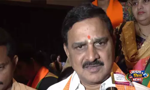 केंद्रीय राज्य मंत्री Srinivasa Varma ने विपक्ष पर महिला आरक्षण में बाधा डालने का आरोप लगाया केंद्रीय राज्य मंत्री Srinivasa Varma ने विपक्ष पर महिला आरक्षण में बाधा डालने का आरोप लगाया