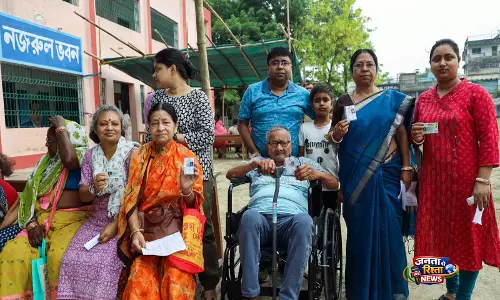 पश्चिम बंगाल में रिकॉर्ड मतदान, Tamil Nadu में भी उच्च मतदान पश्चिम बंगाल में रिकॉर्ड मतदान, Tamil Nadu में भी उच्च मतदान