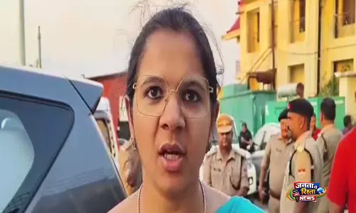ऐसा लगता है कि ड्राइवर को नींद आ रही थी: 8 लोगों की जान लेने वाले हादसे पर टिहरी गढ़वाल के DM ऐसा लगता है कि ड्राइवर को नींद आ रही थी: 8 लोगों की जान लेने वाले हादसे पर टिहरी गढ़वाल के DM