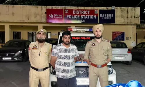 नशा तस्करों पर रियासी पुलिस का बड़ा प्रहार, 5.58 ग्राम हेरोइन बरामद नशा तस्करों पर रियासी पुलिस का बड़ा प्रहार, 5.58 ग्राम हेरोइन बरामद