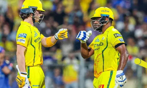 IPL 2026 CSK VS MI : चेन्नई ने मुंबई को होमेग्राउंड में रौंदा IPL 2026 CSK VS MI : चेन्नई ने मुंबई को होमेग्राउंड में रौंदा