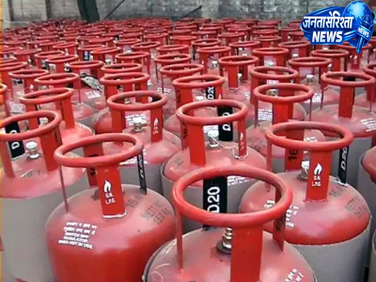 Nagaland: LPG जमाखोरी रोकने के लिए इंस्पेक्शन किया, 7 डिस्ट्रीब्यूटर पर कार्रवाई की गई Nagaland: LPG जमाखोरी रोकने के लिए इंस्पेक्शन किया, 7 डिस्ट्रीब्यूटर पर कार्रवाई की गई