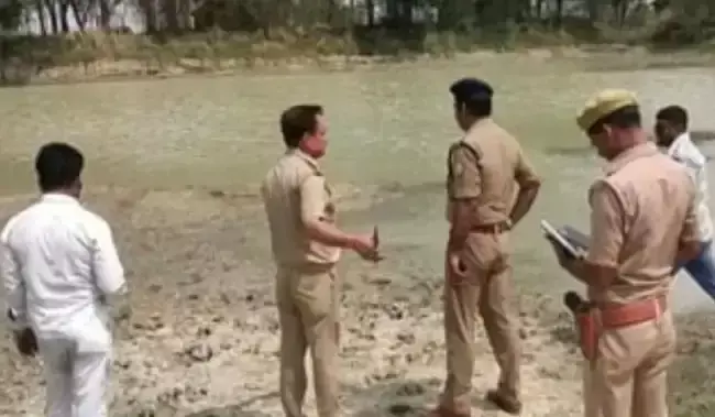 Badwani: नहाने गए तीन बच्चों की नदी में डूबकर मौत Badwani: नहाने गए तीन बच्चों की नदी में डूबकर मौत