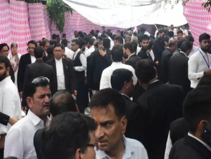Jaipur: हाईकोर्ट और सेशन कोर्ट बूथ पर वोटिंग रद्द Jaipur: हाईकोर्ट और सेशन कोर्ट बूथ पर वोटिंग रद्द