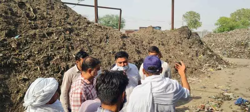 Sirsa गांव में गारबेज प्लांट का इंस्पेक्शन, एनवायरनमेंट चिंताएं उठीं Sirsa गांव में गारबेज प्लांट का इंस्पेक्शन, एनवायरनमेंट चिंताएं उठीं