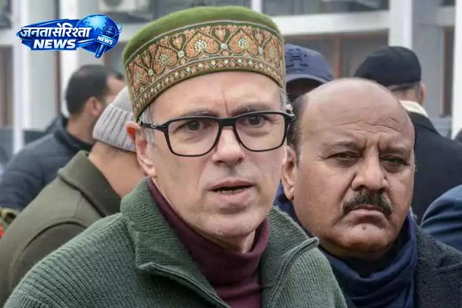 उधमपुर सड़क हादसा: CM Omar ने जीएमसी उधमपुर में घायलों से मुलाकात की उधमपुर सड़क हादसा: CM Omar ने जीएमसी उधमपुर में घायलों से मुलाकात की