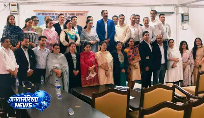 Sunita Kargotra ने जम्मू में प्रॉसिक्यूशन विभाग की समीक्षा की Sunita Kargotra ने जम्मू में प्रॉसिक्यूशन विभाग की समीक्षा की