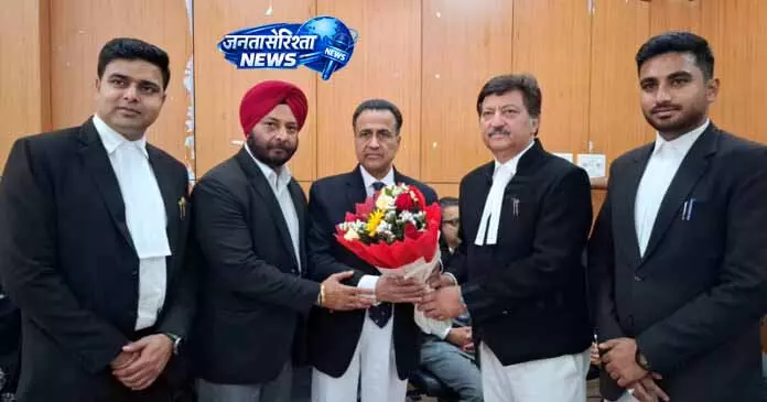 JKHCBAJ ने डॉ. अंबेडकर जयंती पर जजों को सम्मानित किया JKHCBAJ ने डॉ. अंबेडकर जयंती पर जजों को सम्मानित किया