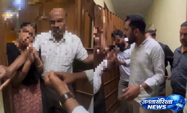 पत्नी द्वारा पूर्व आर्मी ऑफिसर को terrorist कहने पर बेंगलुरु के लोगों ने उनसे बहस की पत्नी द्वारा पूर्व आर्मी ऑफिसर को terrorist कहने पर बेंगलुरु के लोगों ने उनसे बहस की