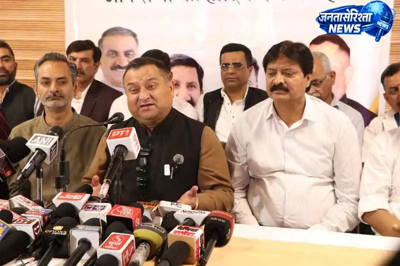 Himachal कांग्रेस प्रमुख ने महिला आरक्षण विधेयक पर सवाल उठाए Himachal कांग्रेस प्रमुख ने महिला आरक्षण विधेयक पर सवाल उठाए
