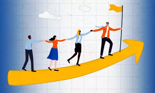 लीडरशिप इन एक्शन: सफल CEOs को आगे बढ़ाने वाले स्किल्स और नेटवर्क्स की जांच लीडरशिप इन एक्शन: सफल CEOs को आगे बढ़ाने वाले स्किल्स और नेटवर्क्स की जांच