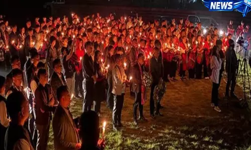 NSF कैंडल मार्च; उखरुल पीड़ितों के लिए न्याय की मांग NSF कैंडल मार्च; उखरुल पीड़ितों के लिए न्याय की मांग