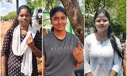 Tamil Nadu : युवा पीढ़ी ने निभाया लोकतांत्रिक कर्तव्य, पहली बार वोटिंग में दिखा उत्साह Tamil Nadu : युवा पीढ़ी ने निभाया लोकतांत्रिक कर्तव्य, पहली बार वोटिंग में दिखा उत्साह