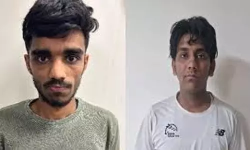 Lucknow: आईएसआई का स्लीपर सेल बेनकाब, नोएडा से पकड़े गए तुषार चौहान और समीर खान Lucknow: आईएसआई का स्लीपर सेल बेनकाब, नोएडा से पकड़े गए तुषार चौहान और समीर खान