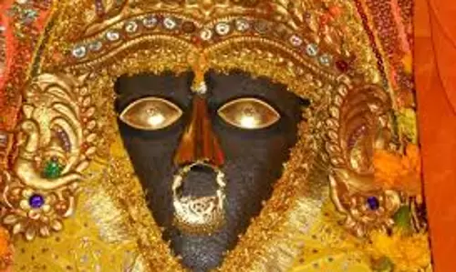 Jammu: बगलामुखी जयंती से पहले जम्मू में हलचल Jammu: बगलामुखी जयंती से पहले जम्मू में हलचल