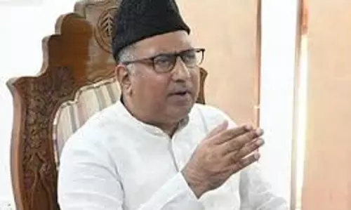 Jammu: घर न मिलने पर भड़के सांसद, साजिश का आरोप