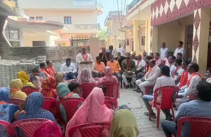 Varanasi: पीएम के इरादों को मजबूत करने का आह्वान: हंसराज विश्वकर्मा Varanasi: पीएम के इरादों को मजबूत करने का आह्वान: हंसराज विश्वकर्मा