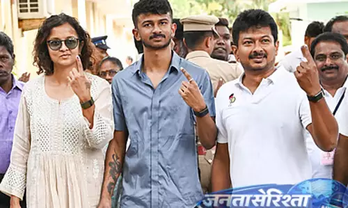 Elections over : उपमुख्यमंत्री उदयनिधि अपने परिवार के साथ विदेश रवाना Elections over : उपमुख्यमंत्री उदयनिधि अपने परिवार के साथ विदेश रवाना
