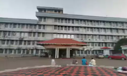 Kerala : त्रिशूर मेडिकल कॉलेज आपदा से अप्रभावित Kerala : त्रिशूर मेडिकल कॉलेज आपदा से अप्रभावित