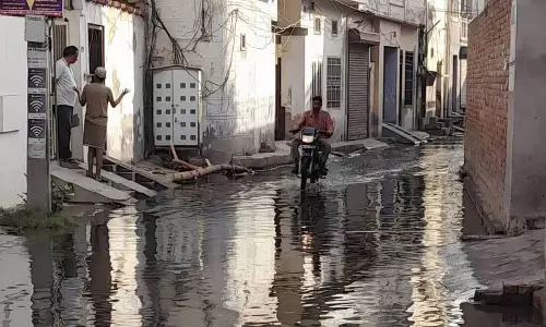 Muktsar की सड़क पर पानी भरा, बारिश न होने के बावजूद सीवेज का मामला