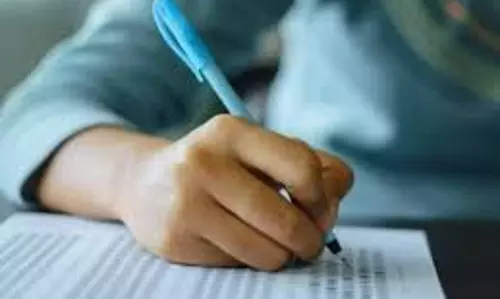 Ludhiana: लुधियाना में शिक्षा विभाग सख्त, अनुपस्थित पर FIR की चेतावनी Ludhiana: लुधियाना में शिक्षा विभाग सख्त, अनुपस्थित पर FIR की चेतावनी