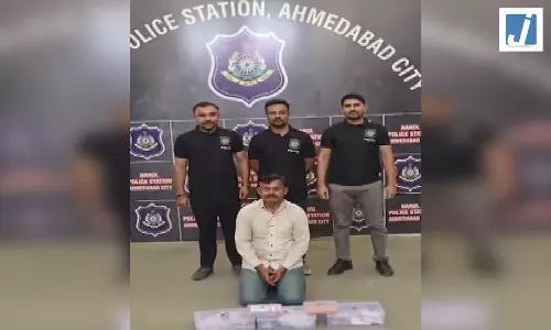 पुलिस के हत्थे चढ़ा सूट-बूट वाला शातिर चोर, जानें कारनामा पुलिस के हत्थे चढ़ा सूट-बूट वाला शातिर चोर, जानें कारनामा