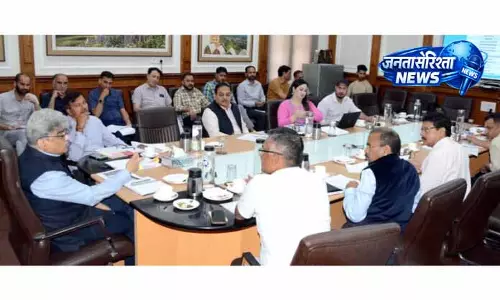 Jammu: 3440.43 करोड़ रुपये की बाढ़ बहाली योजना पर मुख्य सचिव ने किया मंथन