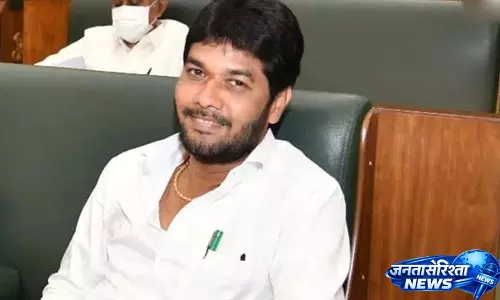 ड्राइवर मर्डर केस में गवाहों को धमकाने के आरोप में YCP MLC अनंतबाबू गिरफ्तार