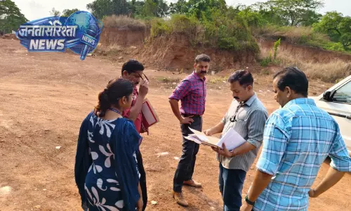 Kerala : कन्नूर में अवैध मिट्टी खनन पर बड़ी कार्रवाई Kerala : कन्नूर में अवैध मिट्टी खनन पर बड़ी कार्रवाई