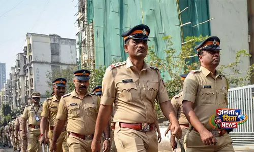 Maharashtra: मुंबई में महिला सहकर्मी को अश्लील मैसेज भेजने के आरोप में एक व्यक्ति गिरफ्तार