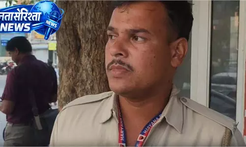 कैंप चौक पर युवक का हंगामा, बहन से मारपीट के बाद ट्रैफिक बूथ में तोड़फोड़ कैंप चौक पर युवक का हंगामा, बहन से मारपीट के बाद ट्रैफिक बूथ में तोड़फोड़