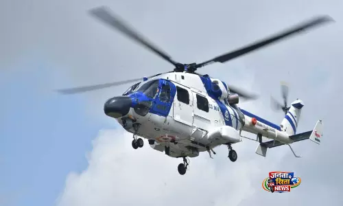 सबरीमाला मंदिर के ऊपर कोस्ट गार्ड के हेलीकॉप्टर के नीचे उड़ने पर दर्ज FIR, पढ़ें पूरा मामला सबरीमाला मंदिर के ऊपर कोस्ट गार्ड के हेलीकॉप्टर के नीचे उड़ने पर दर्ज FIR, पढ़ें पूरा मामला