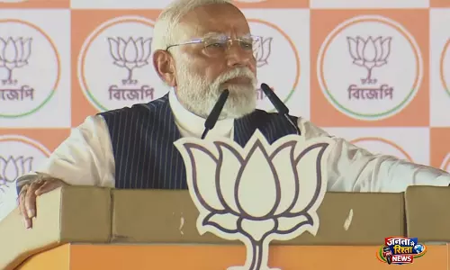 PM मोदी ने पश्चिम बंगाल में महिला वोटरों से समर्थन मांगा, बेटियों पर अत्याचार से आज़ादी का भरोसा दिया