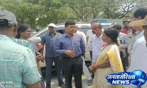 Collector Chandrashekhar से अनाज खरीद में तेजी लाने का अनुरोध Collector Chandrashekhar से अनाज खरीद में तेजी लाने का अनुरोध