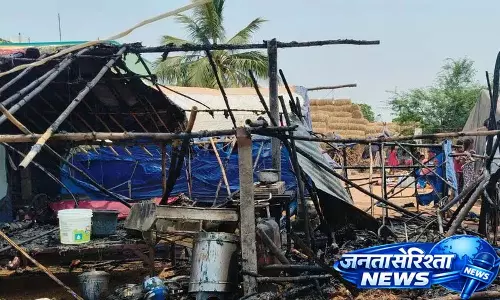 Huzurnagar: गंगिरेद्दुला बाजार में बिजली की आग से घर तबाह