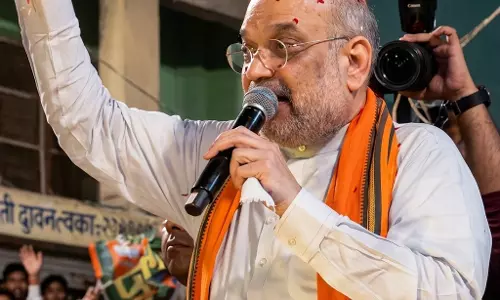 अमित शाह का उत्तर 24 परगना में रोड शो, ममता सरकार पर जमकर हमला अमित शाह का उत्तर 24 परगना में रोड शो, ममता सरकार पर जमकर हमला