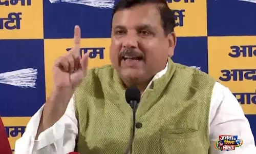 पंजाब के गद्दार: संजय सिंह ने AAP के 7 सांसदों के BJP में विलय पर जमकर निशाना साधा