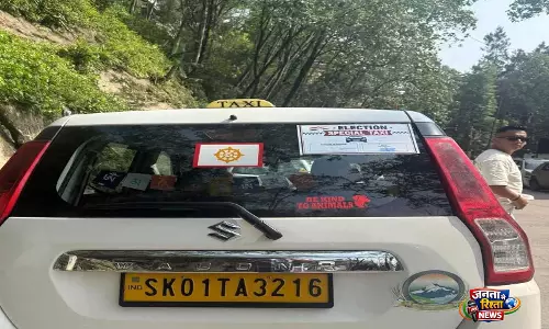Sikkim Election Commission ने मतदान के दिन वोटरों की आवाजाही आसान बनाने के लिए स्पेशल टैक्सियां ​​तैनात कीं